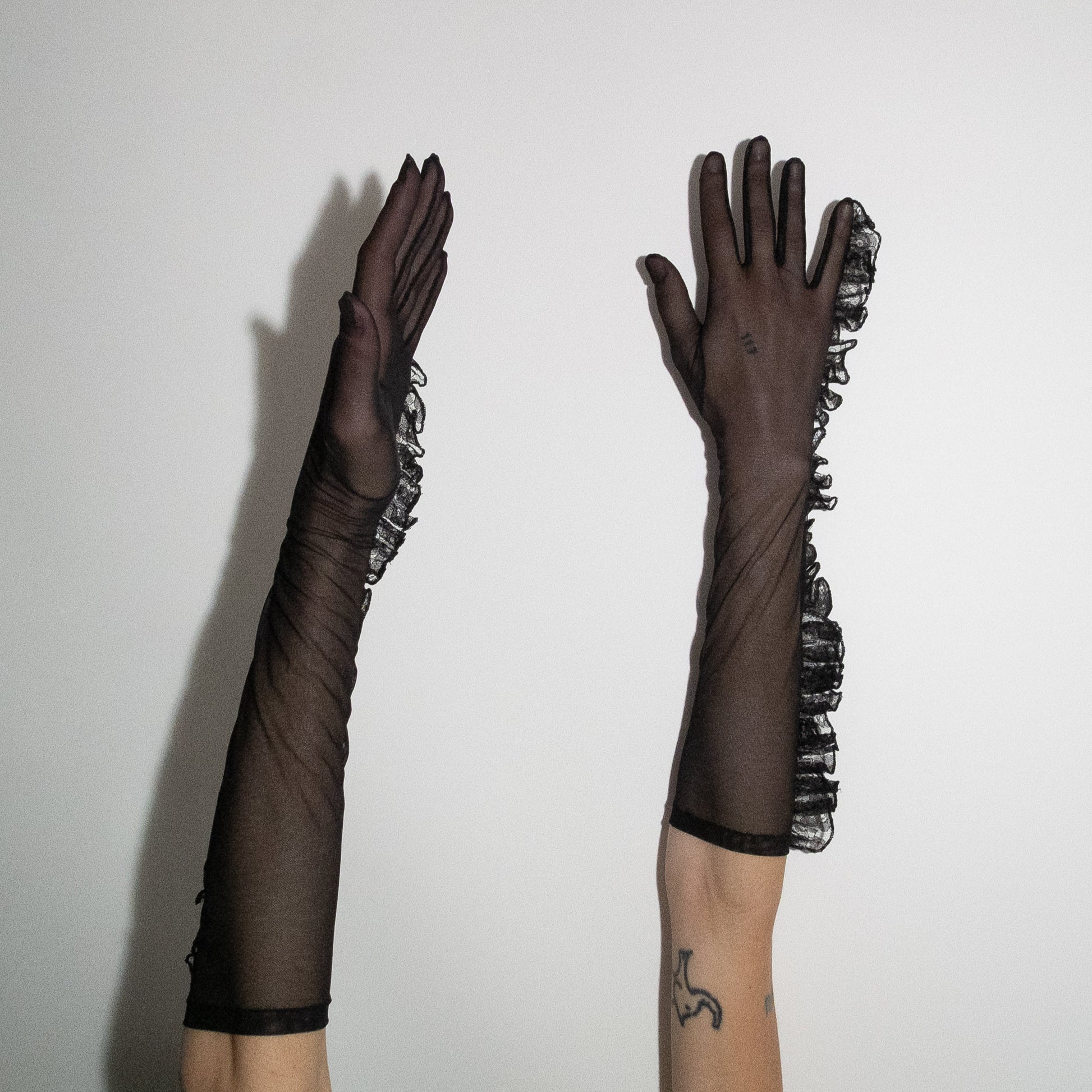Flirty Mid Black